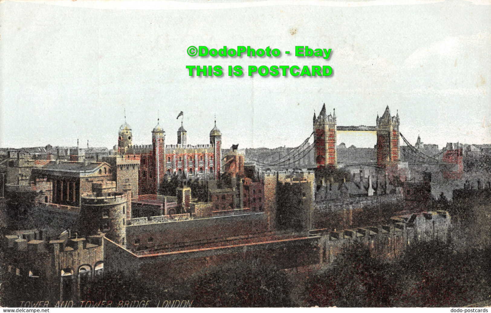 R358023 London. Tower And Tower Bridge. Postcard - Sonstige & Ohne Zuordnung