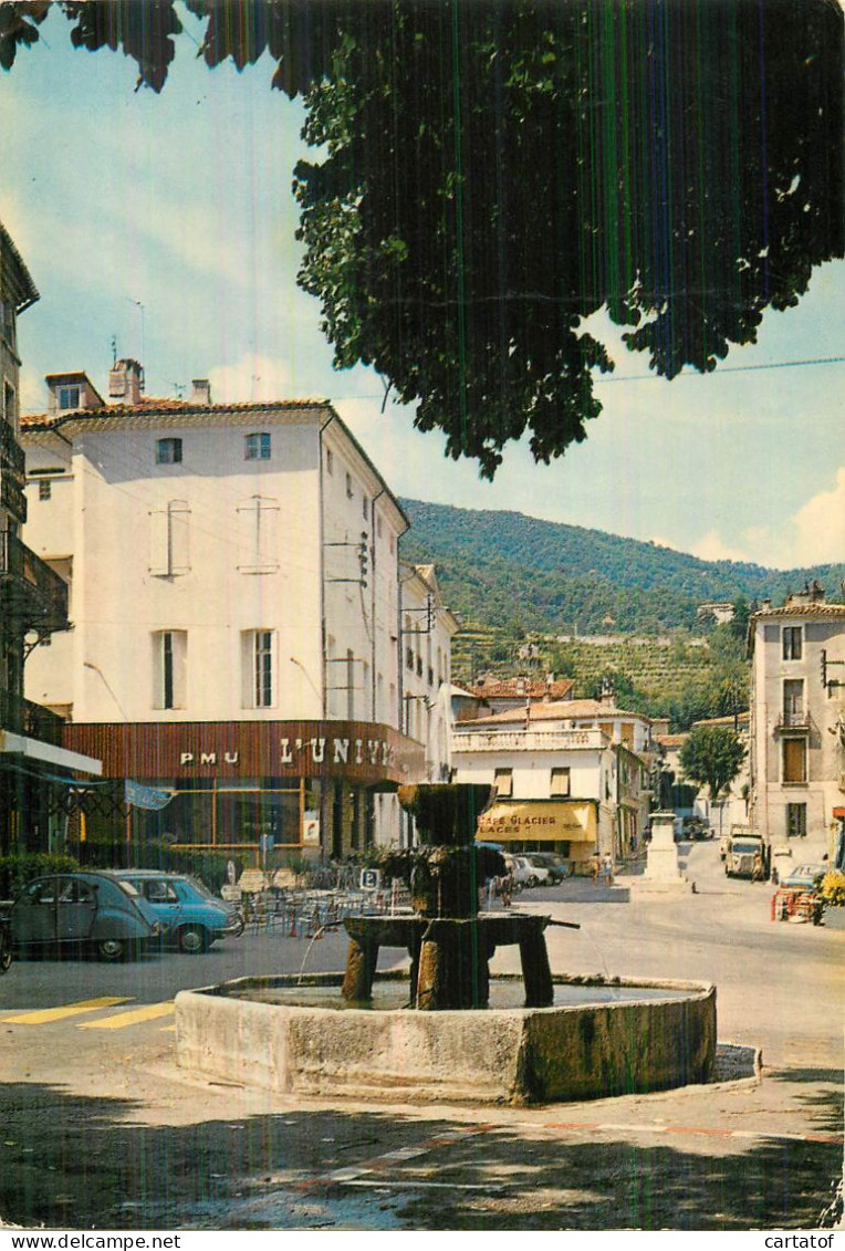 LE VIGAN DES CEVENNES . La Vieille Fontaine à L'entrée De La Ville . Massif Du Mont Aigoual - Le Vigan