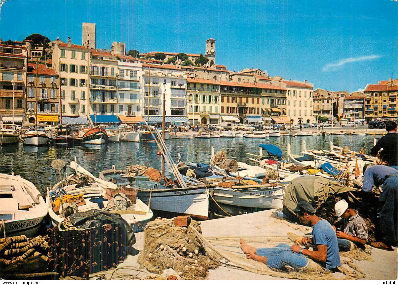 CANNES . Un Coin Du Port . Le Quai St-Pierre Et Le Suquet - Cannes