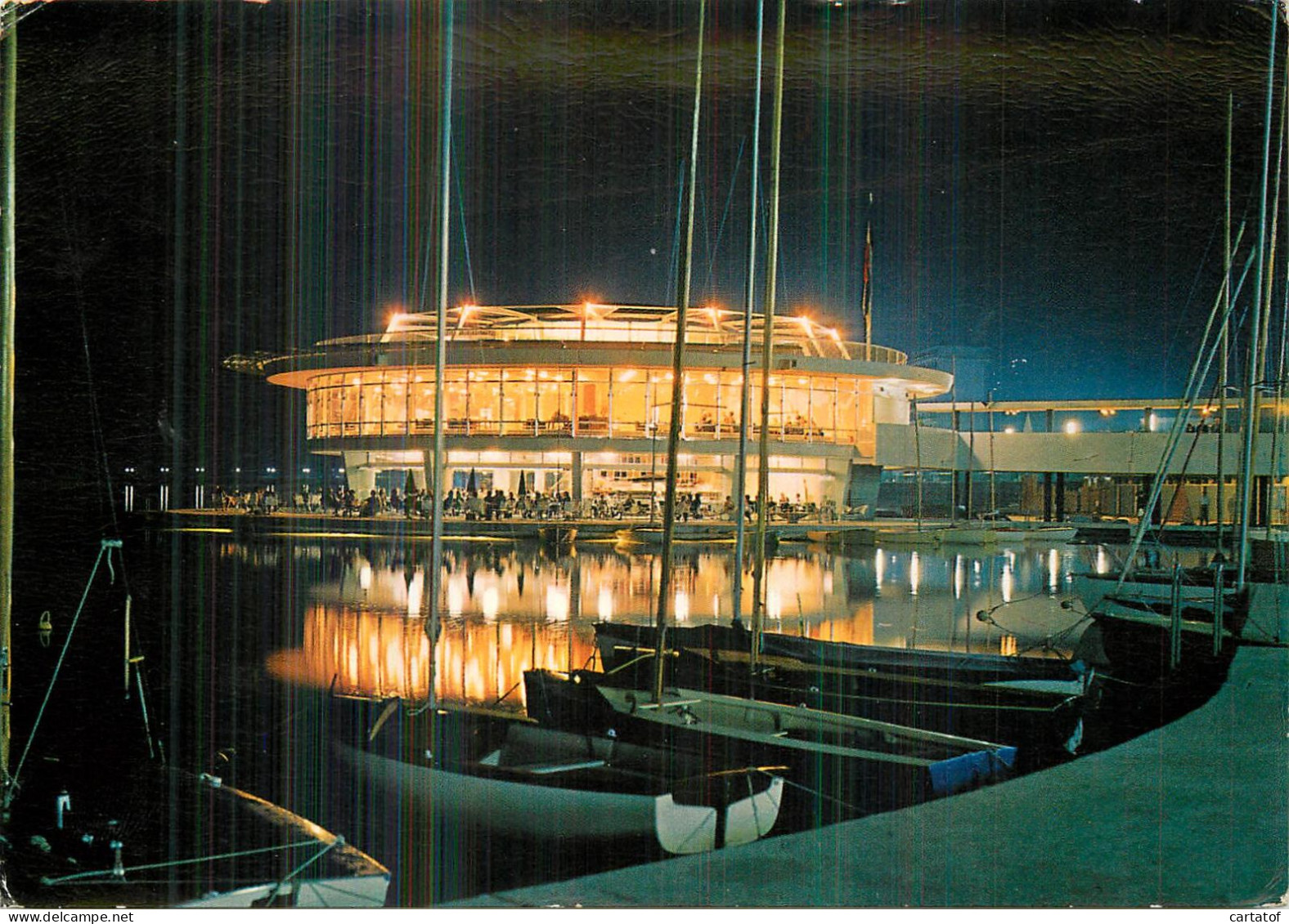 VICHY . La Rotonde Du Lac La Nuit - Vichy