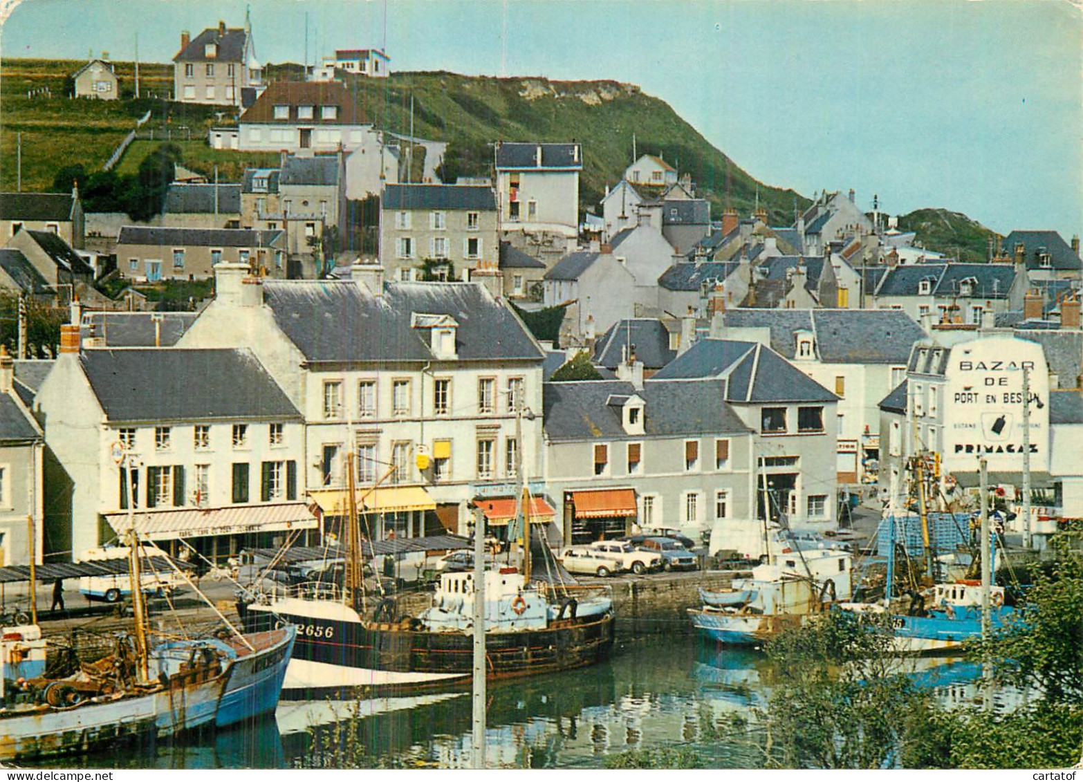 PORT EN BESSIN . Vue Plongeante Sur Le Bassin Et Les Quais - Altri & Non Classificati