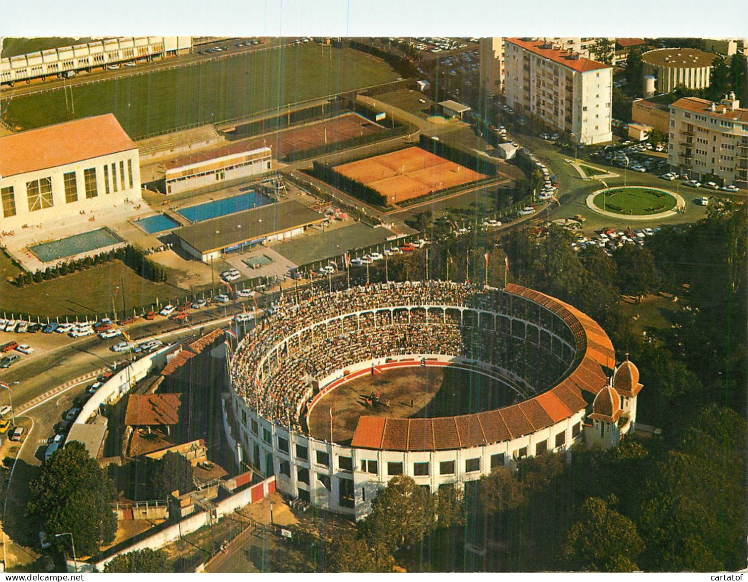 DAX . Vue Aérienne . Les Arènes - Dax