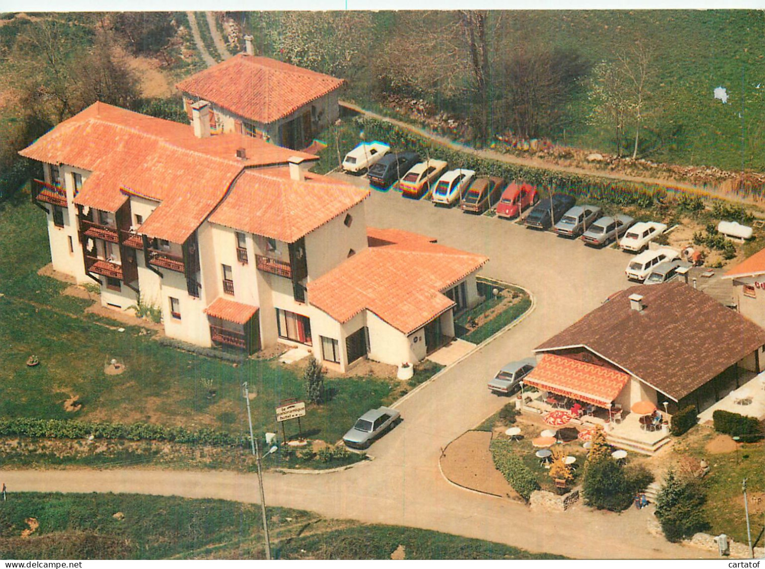 Hameau De BURS . LE PANORAMIQUE Bar Restaurant .  BARBAZAN - Andere & Zonder Classificatie