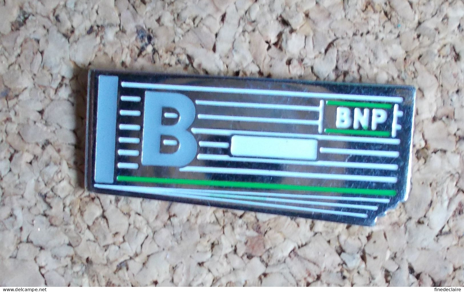 Pin's - B BNP - Bancos