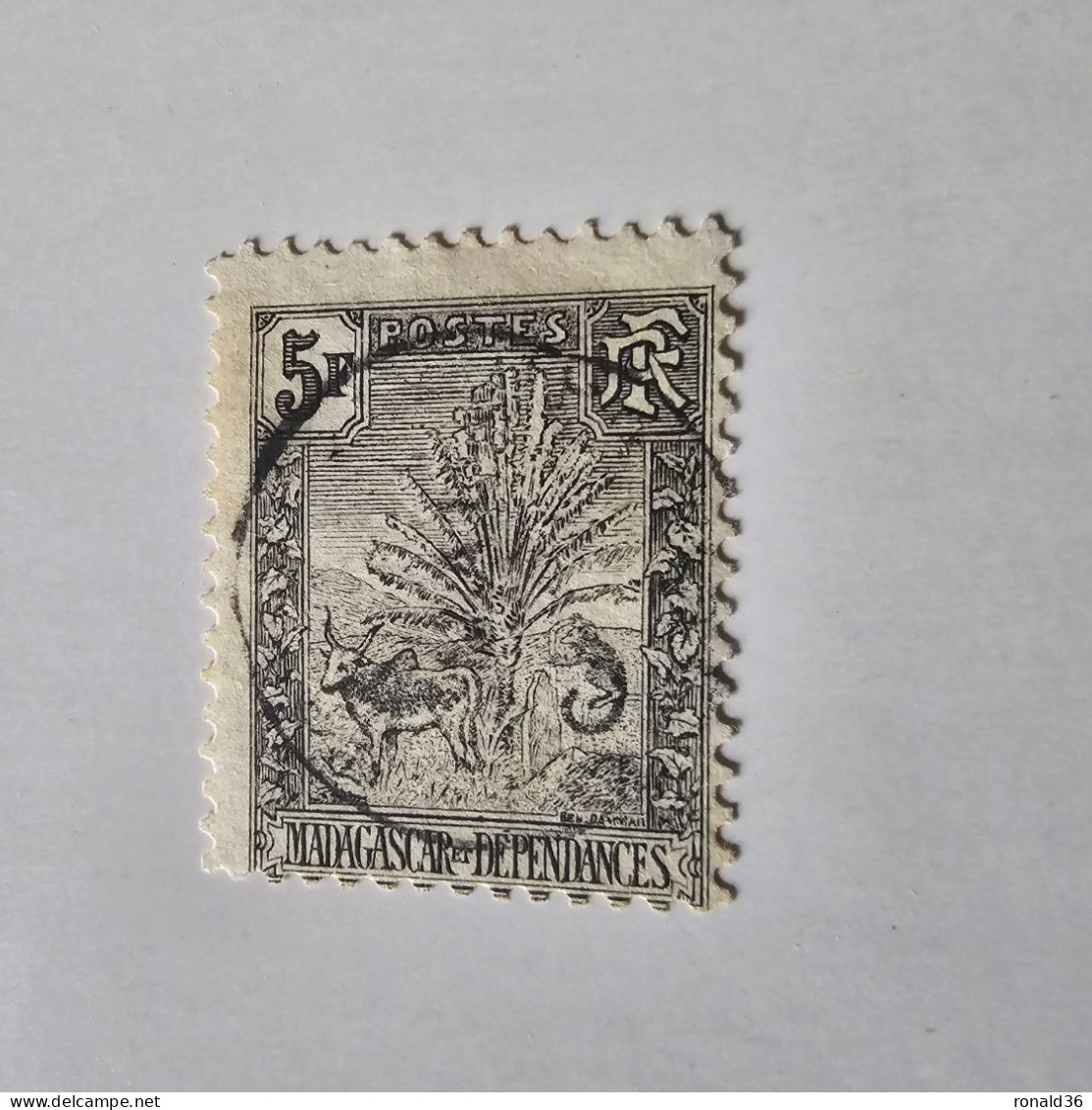 MADAGASCAR POSTES N° 77 5f Francs Noir Timbre Poste Francais Colonie Française Protectorat - Gebraucht