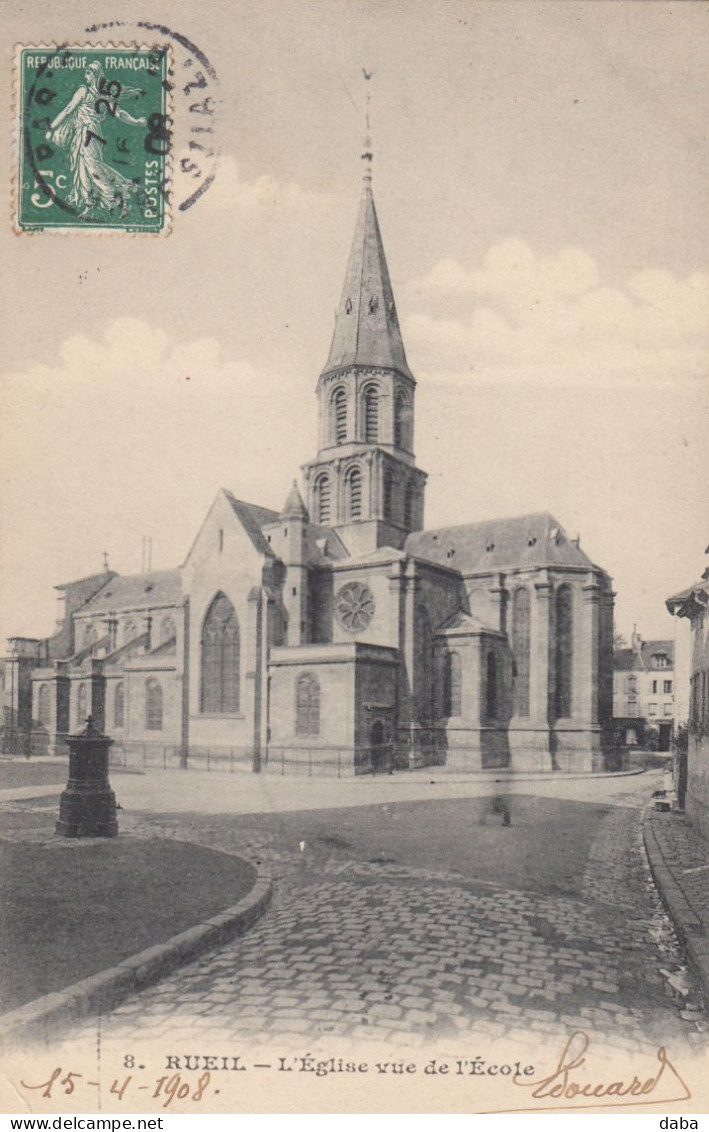 Rueil.  L'Eglise Vue De L'Ecole - Rueil Malmaison