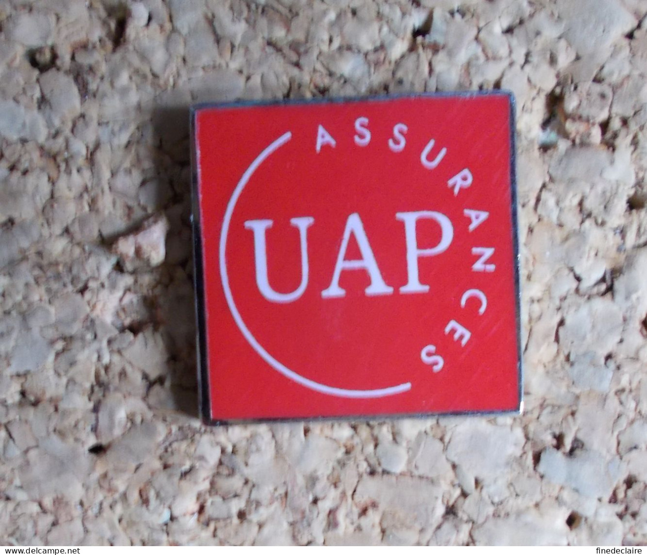 Pin's - UAP Assurances - Banks