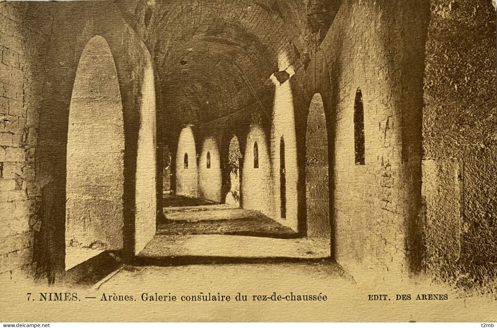 CPA (Gard) NIMES. Arènes. Galerie Consulaire Du Rez-de-chaussée (n° 7) - Nîmes