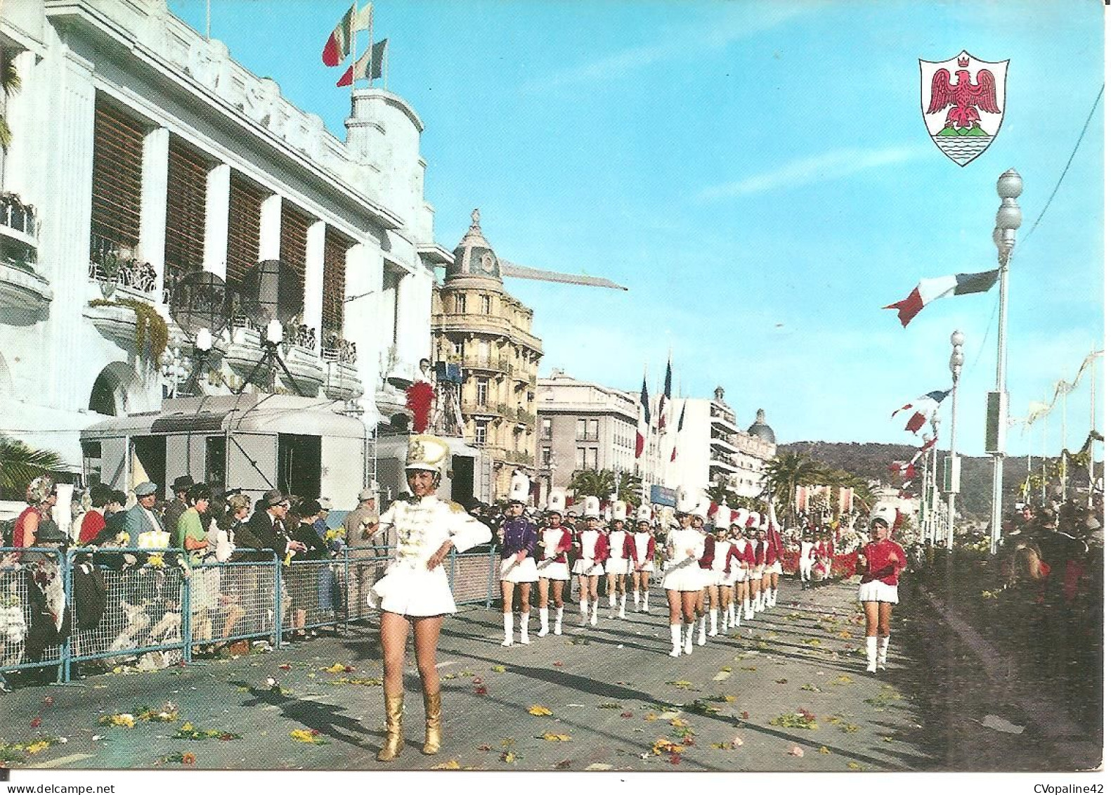 NICE (06) Bataille De Fleurs - Défilé De Majorettes Sur La Promenade Des Anglais (2 Scans)  CPSM  GF - Altri & Non Classificati