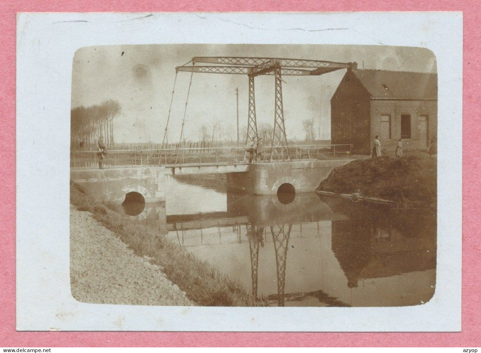 62 - HARNES - Carte Photo Allemande - Canal - Pont Levis - Guerre 14/18 - Voir état - Carte Légèrement Coupée - Harnes