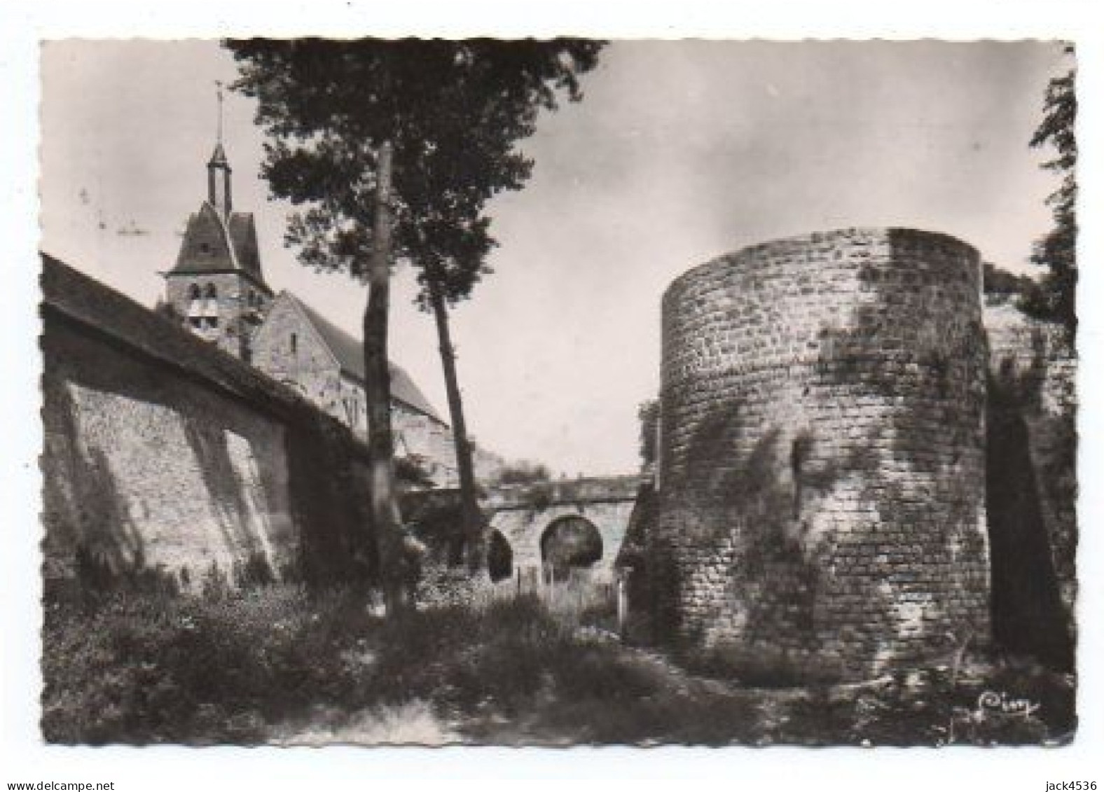 Carte Postale Moderne - 15 Cm X 10 Cm - Circulé - Dép. 77 - NANGIS - Anciens Fossés, Vestiges Du Château - Nangis