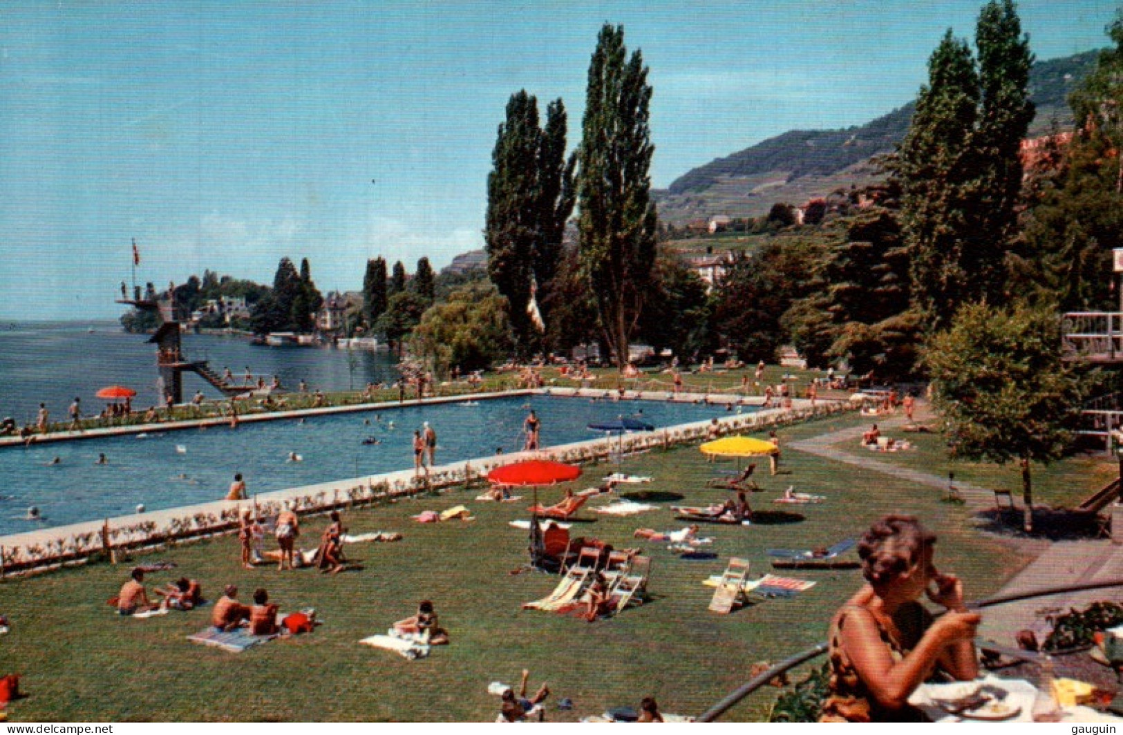 CPSM - VEVEY-CORSEAUX - La Plage (piscine) ... Edition Jaeger (format 9x14) - Vevey