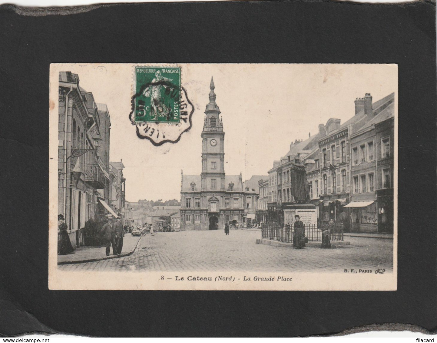 129003         Francia,     Le  Cateau,   La  Grande   Place,   VG - Le Cateau