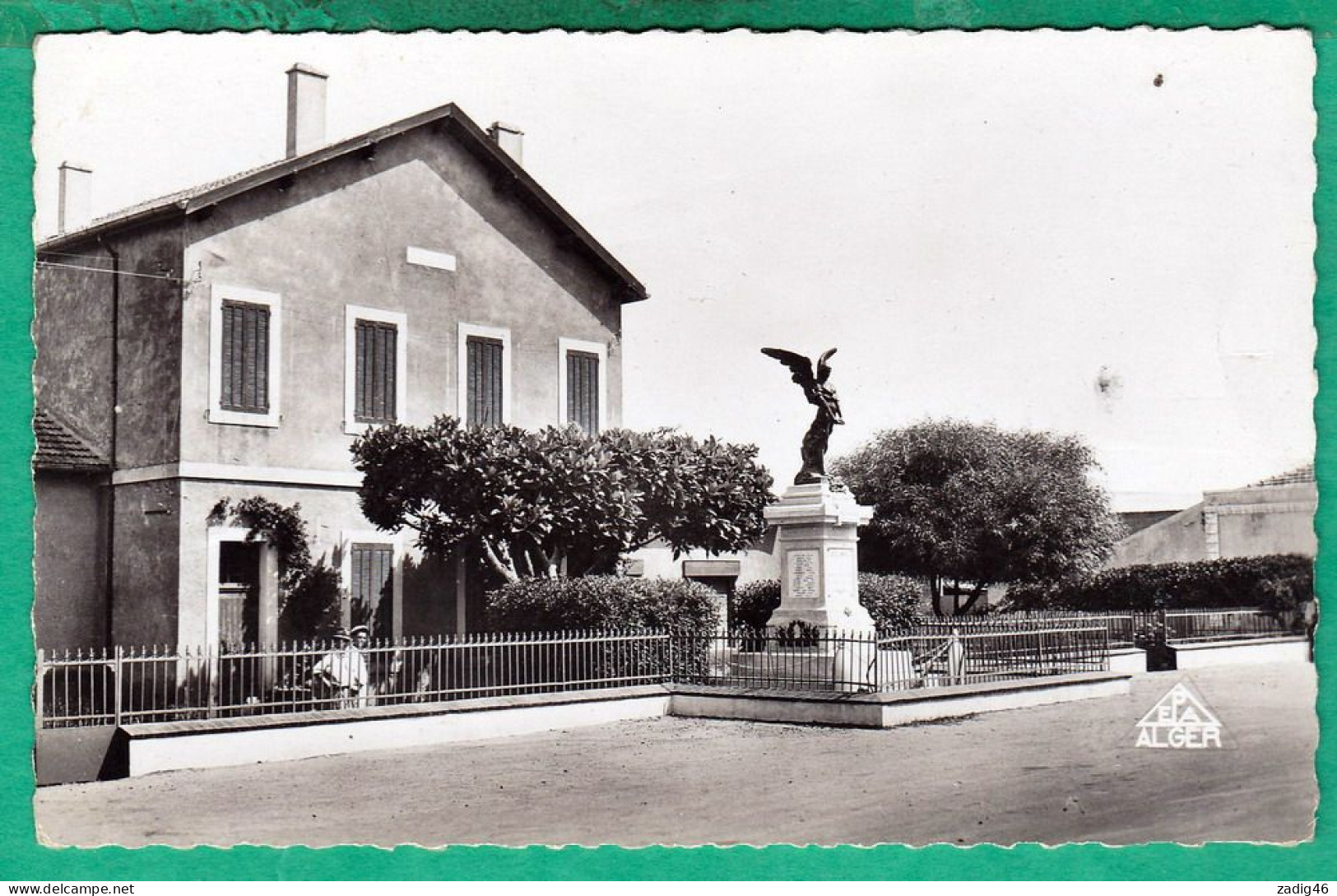 ORAN, GEORGES CLEMENCEAU - MONUMENT AUX MORTS ET LA MAIRIE  - CPSM PETIT FORMAT - Oran