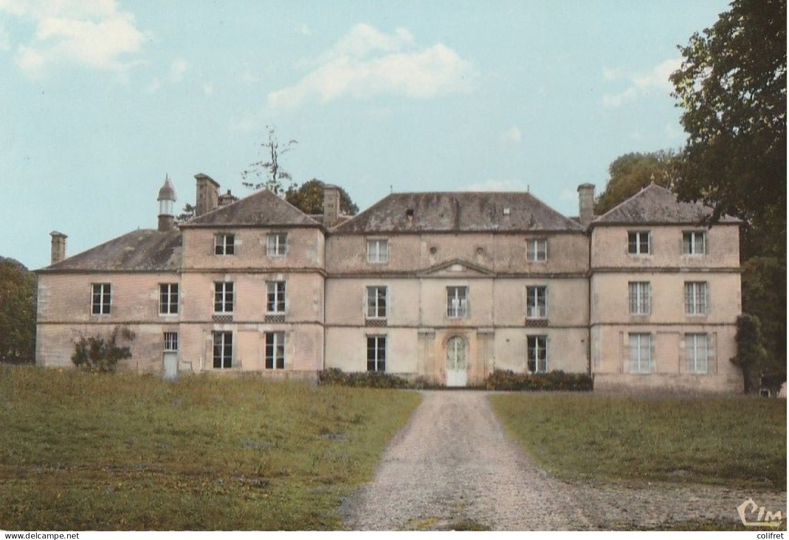 61 - Fleuré  -  Le Château Vu De Face - Autres & Non Classés