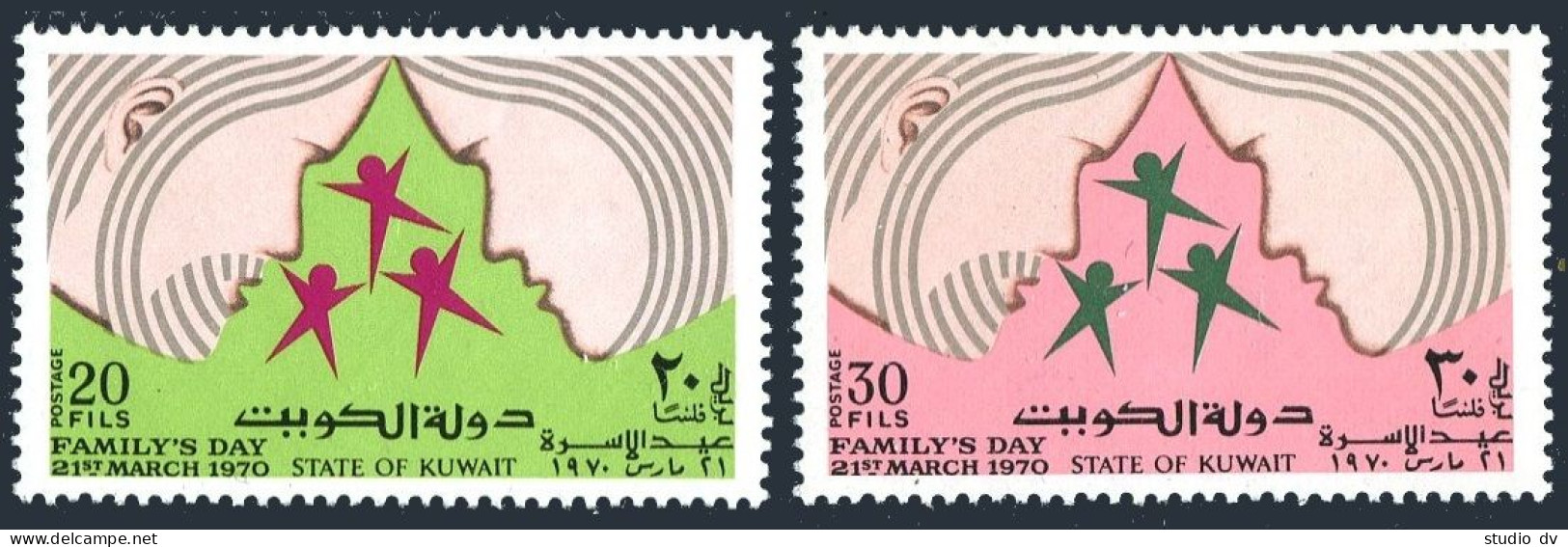 Kuwait  495-496, Hinged. Michel 489-490. Family Days 1970. Parents And Children. - Kuwait
