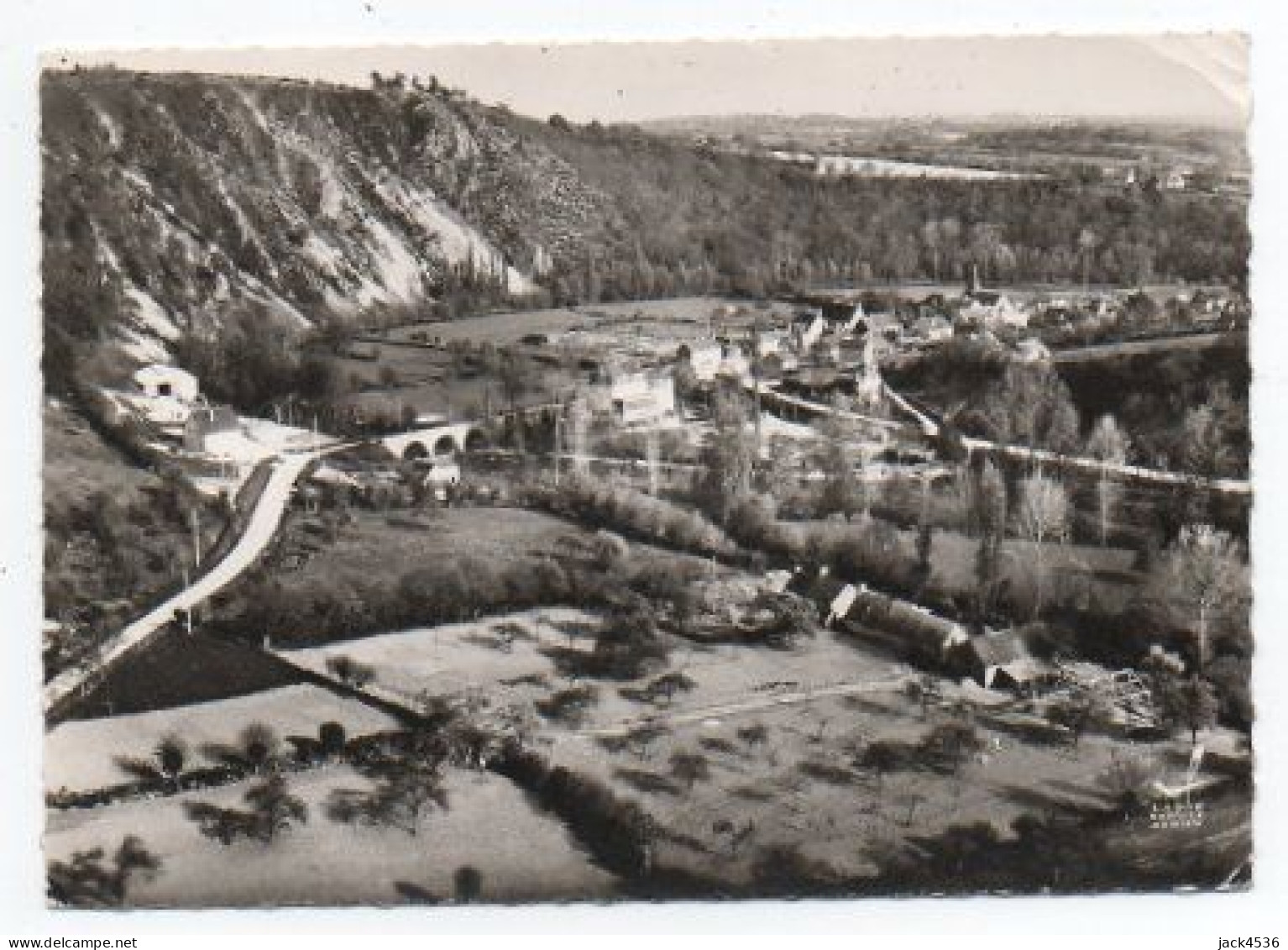 Carte Postale Moderne - 15 Cm X 10 Cm - Circulé - Dép. 72 - SAINT LEONARD DES BOIS - Vue Aérienne - Saint Leonard Des Bois