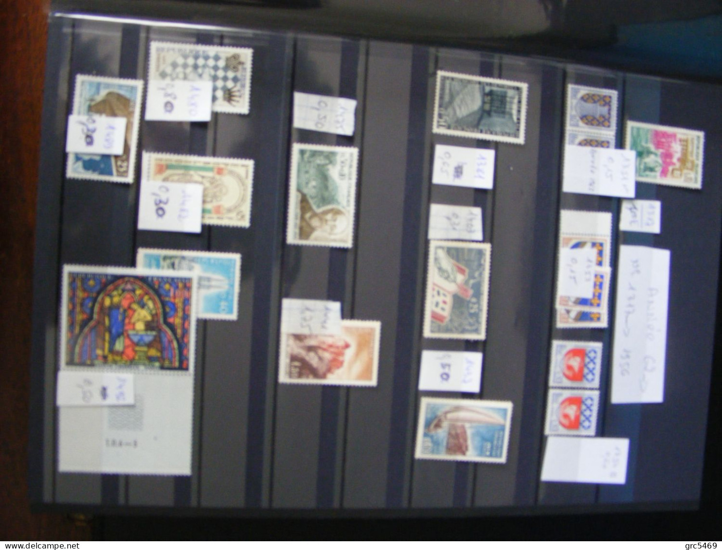 COLLECTION TIMBRES FRANCE NEUFS Entre 1962 Et 1981 Dans 2 Classeurs 32 + 16 Pages  Faciale = 168 + 120 = 288 Euros !! - Collections (with Albums)