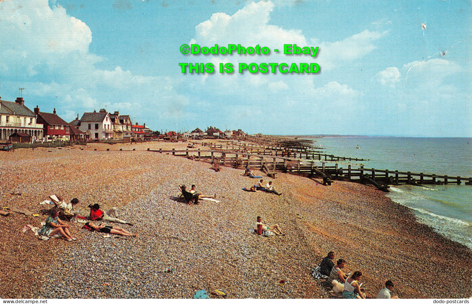 R358415 Pevensey. Beach And Bay. Roberts And Wrate. Plastichrome - World