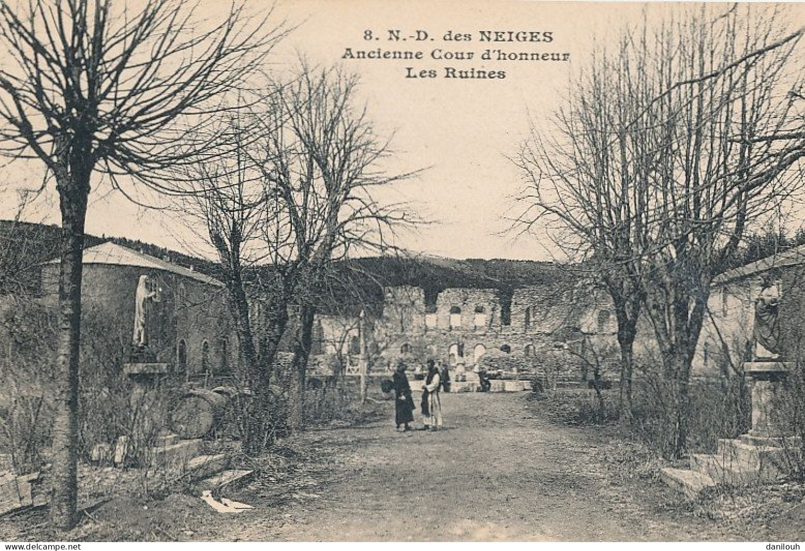 07 // NOTRE DAME DES NEIGES   Ancienne Cour D Honneur   Les Ruines  8 - Autres & Non Classés