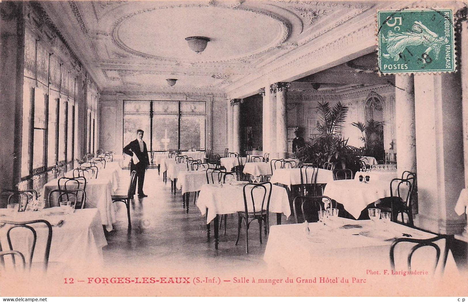 Forges Les Eaux  - Salle A Manger Du Grand Hotel Du Parc -  CPA °J - Forges Les Eaux