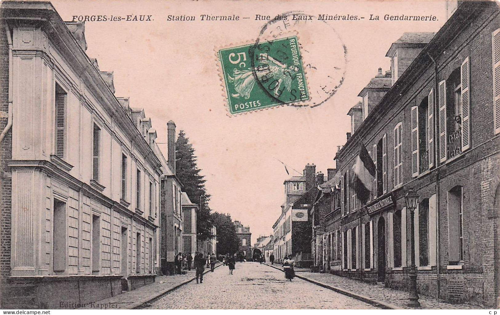 Forges Les Eaux - Rue Des Eaux Minerales  -  CPA °J - Forges Les Eaux