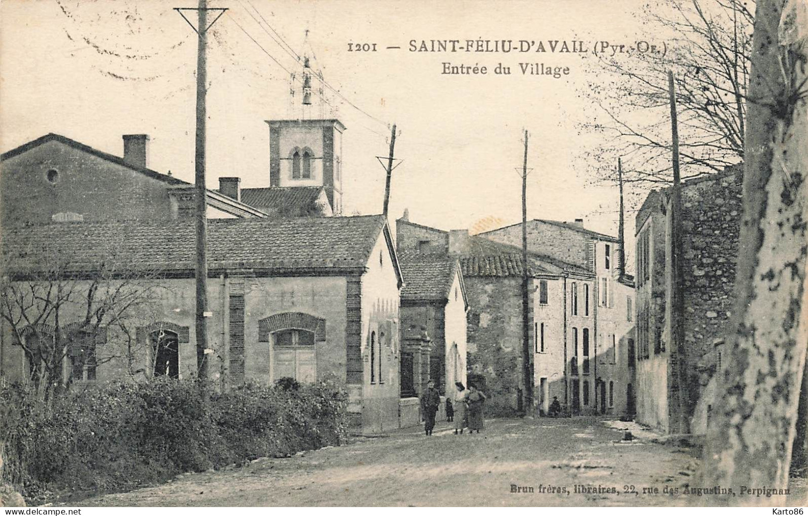St Féliu D'avail * Route Et Entrée Du Village - Sonstige & Ohne Zuordnung