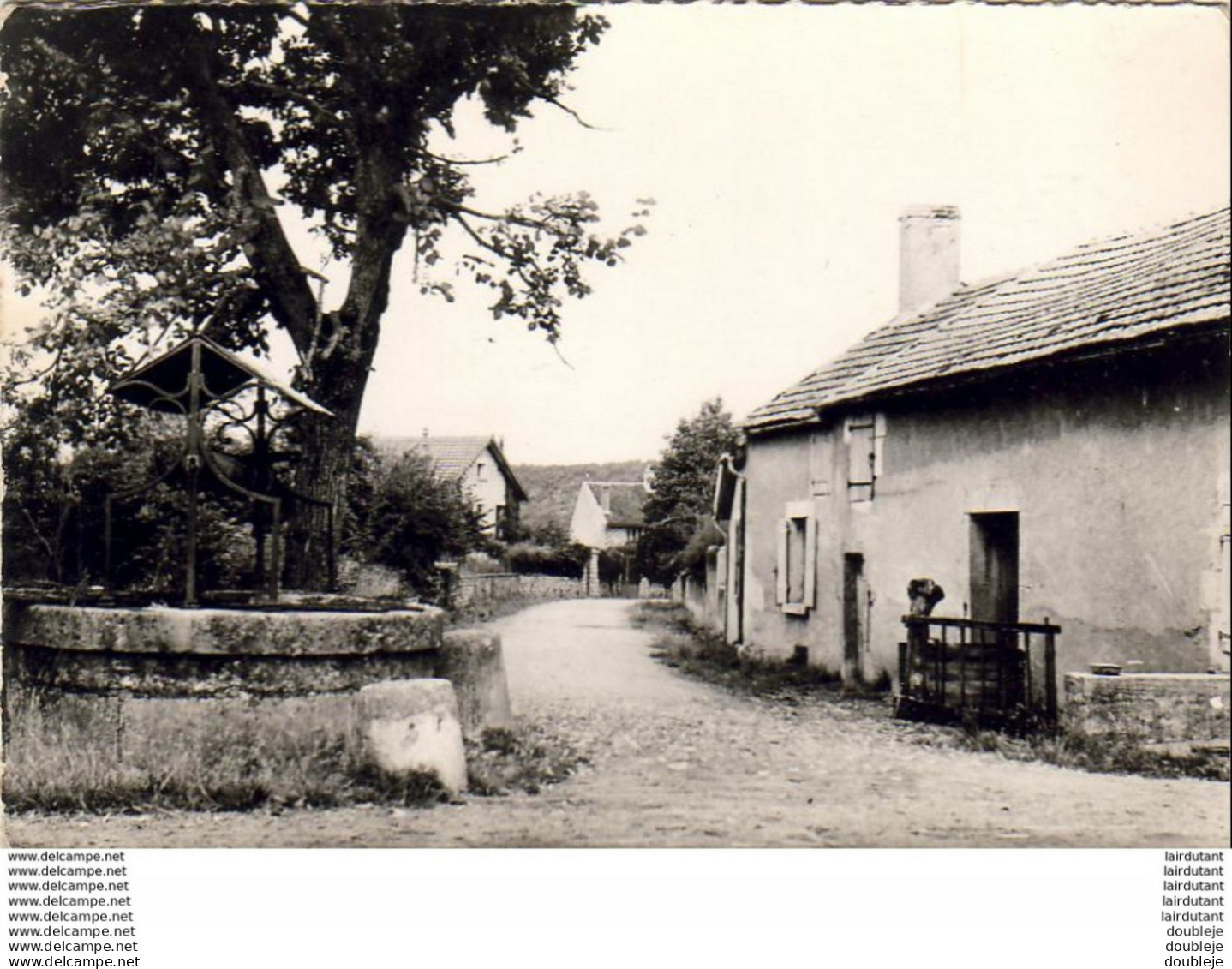 D58  LA MAISON DIEU  Un Coin Du Pays - Andere & Zonder Classificatie