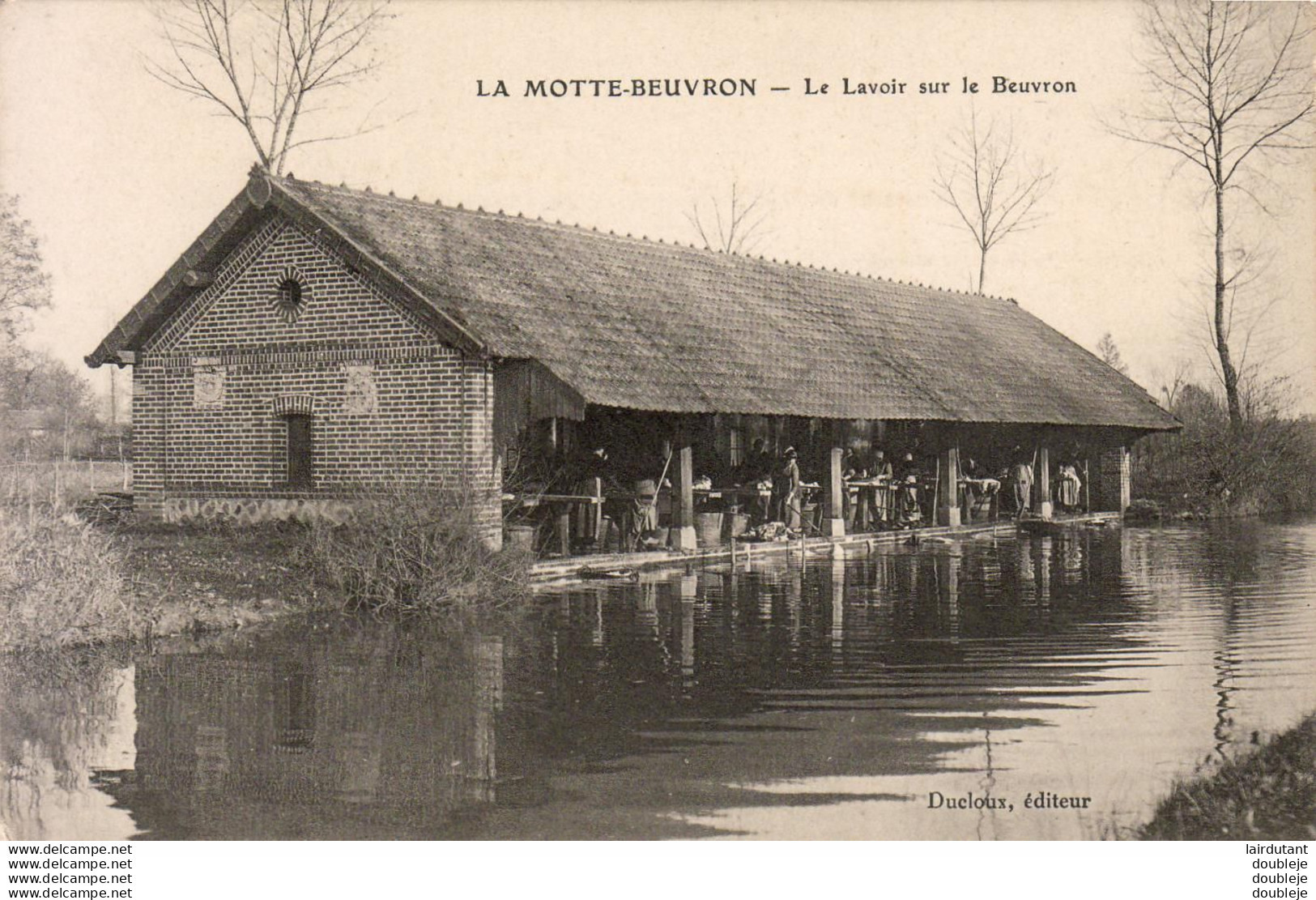 D41  LAMOTTE BEUVRON  Le Lavoir Sur Le Beuvron - Lamotte Beuvron