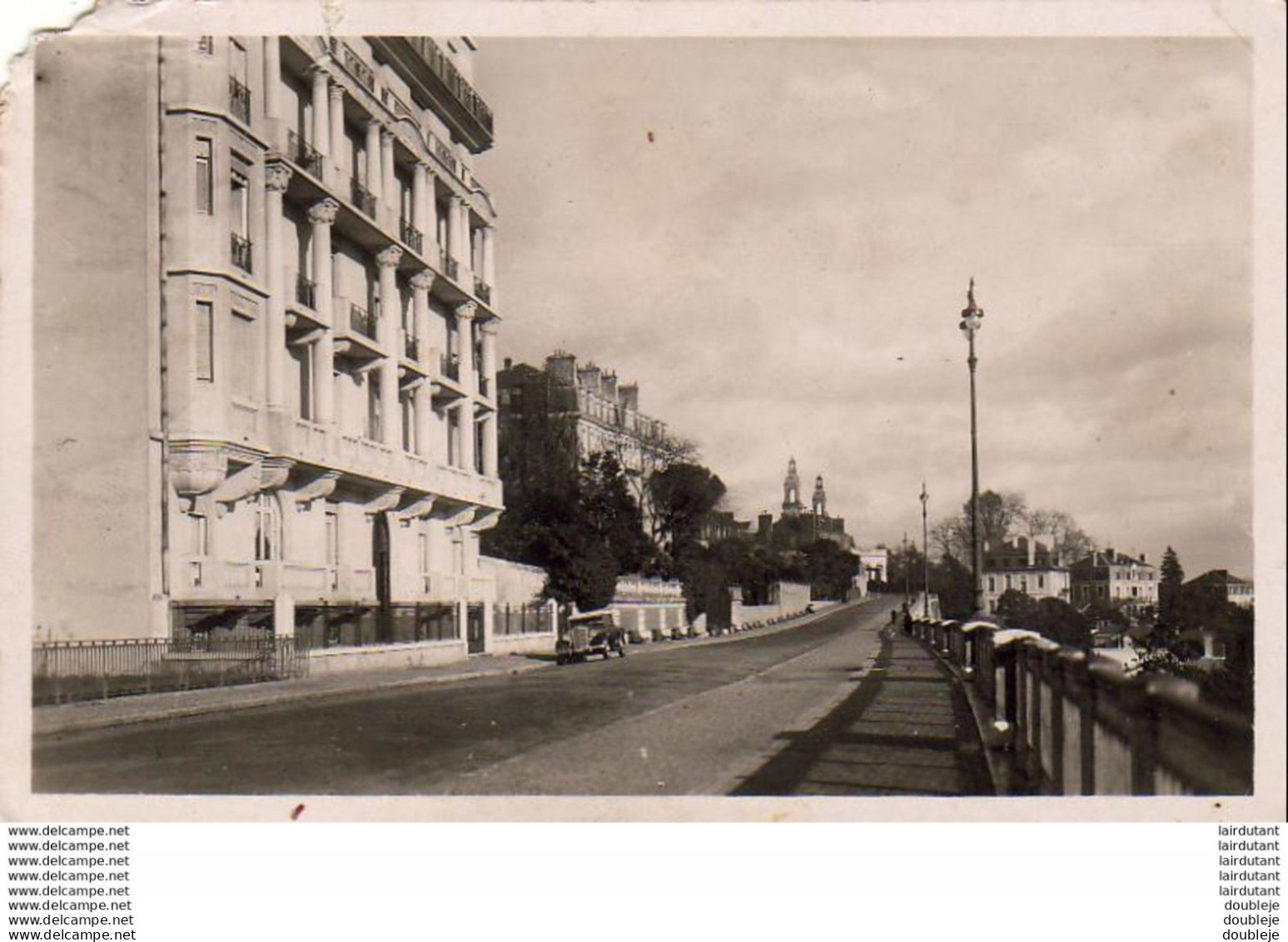 PAU  Boulevard Des Pyrénées- Dans Le Fond, Le Palais D'Hiver ( 2?choix )  .... ( Ref FB66 ) - Pau