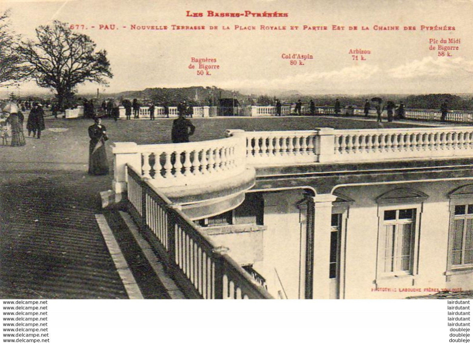 PAU  Nouvelle Terrasse De La Place Royale Et Partie Est De La Chaîne Des Pyrénées  ..... ( Ref FB280 ) - Pau