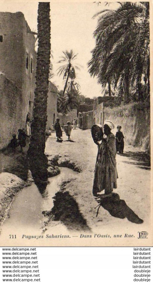 ALGERIE  SCENES ET TYPES  Dans L'Oasis, Une Rue  ..... ( Ref FF1841 ) - Szenen