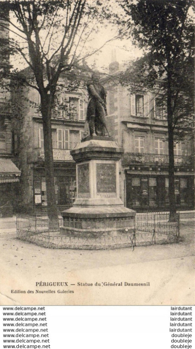 D24  PERIGUEUX   Statue Du Général Daumesnil - Périgueux