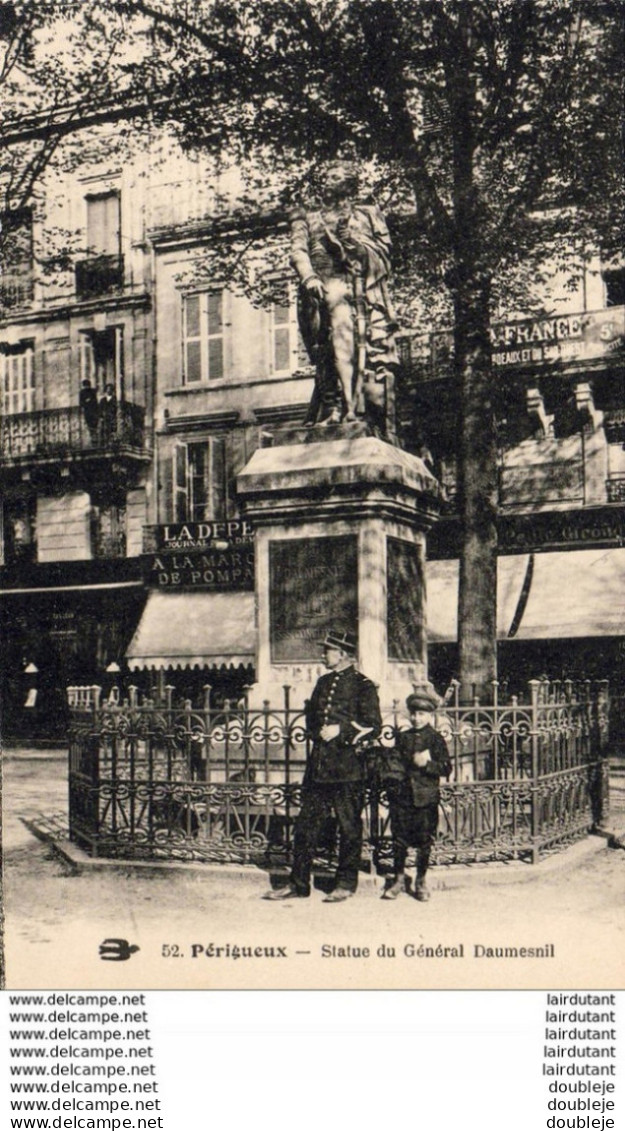 D24  PERIGUEUX    Statue Du Général Daumesnil - Périgueux