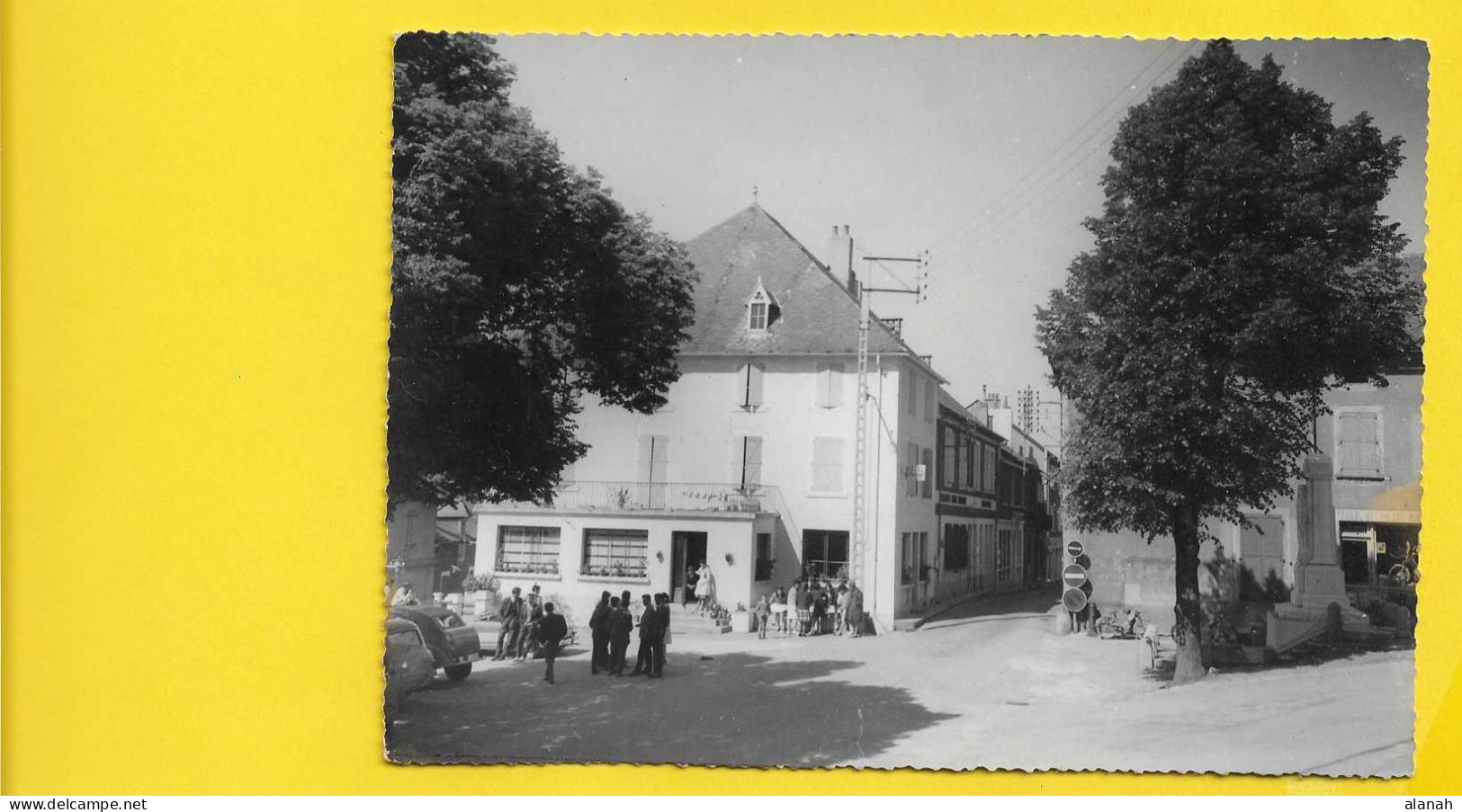 RIEUPEYROUX Place De L'Esplanade (MYS)  Aveyron (12) - Autres & Non Classés
