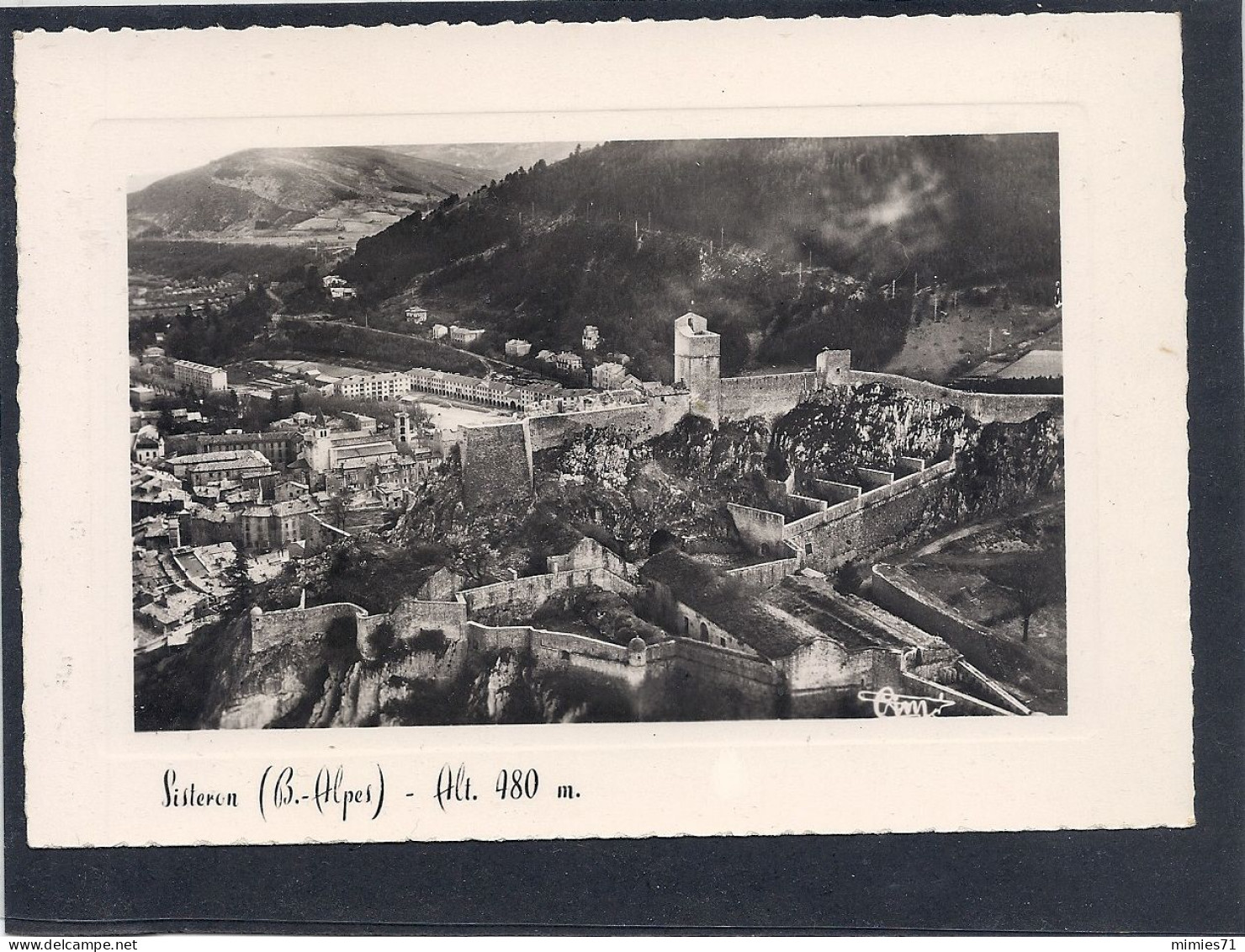 CPSM  Vue Aerienne Sur La Citadelle - Sisteron