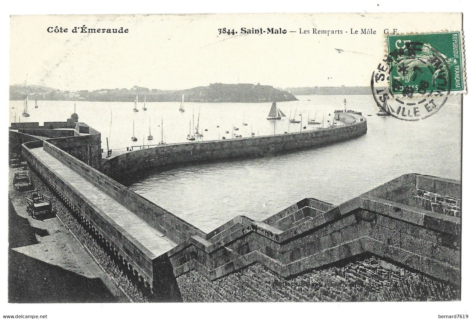 35  Saint Malo - Les Remparts - Le Mole - Saint Malo