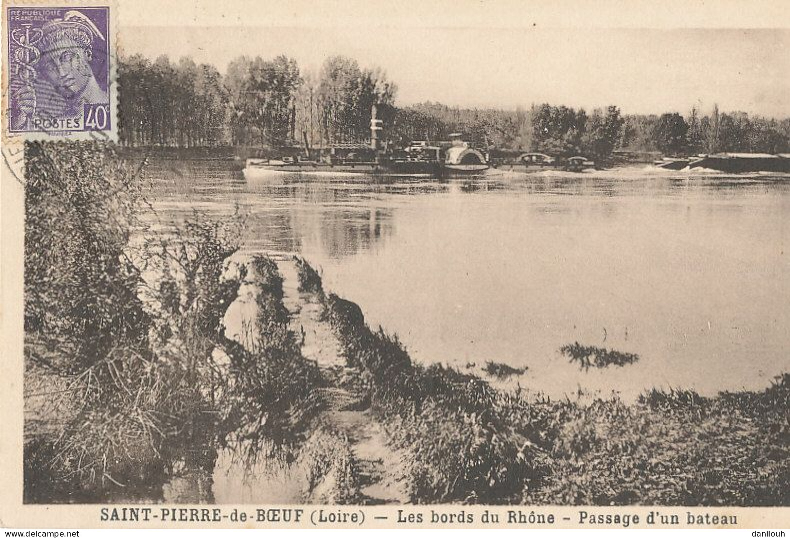 42 // SAINT PIERRE DE BOEUF   Les Bords Du Rhone   Passage D'un Bateau - Autres & Non Classés