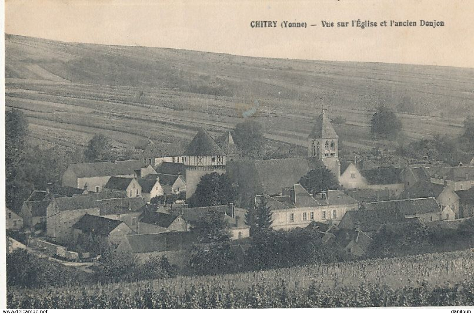 89 // CHITRY   Vue Sur L'église Et L'ancien Donjon - Other & Unclassified