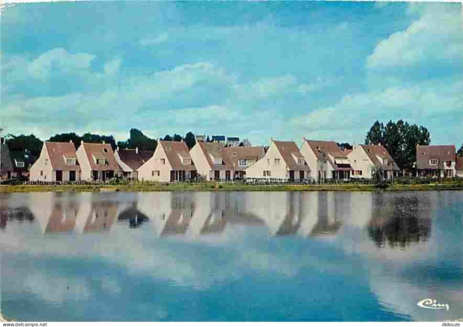 91 - Breuillet - Port-Sud - Reflet Sur Le Lac - CPM - Voir Scans Recto-Verso - Andere & Zonder Classificatie