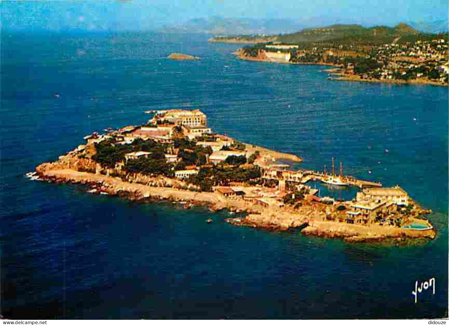 83 - Ile De Bendor - Vue Générale Aérienne - Vers Bandol Et Ile Rousse - CPM - Voir Scans Recto-Verso - Sonstige & Ohne Zuordnung