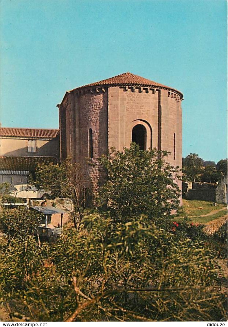 79 - Bressuire - L'Eglise St-Cyprien - CPM - Voir Scans Recto-Verso - Bressuire