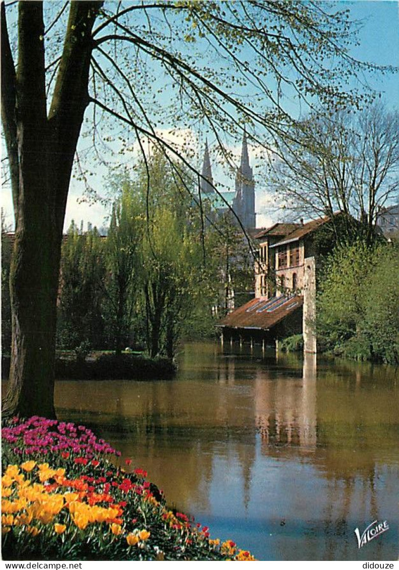 28 - Chartres - Les Bords De L'Eure Et Les Flèches De La Cathédrale - CPM - Carte Neuve - Voir Scans Recto-Verso - Chartres