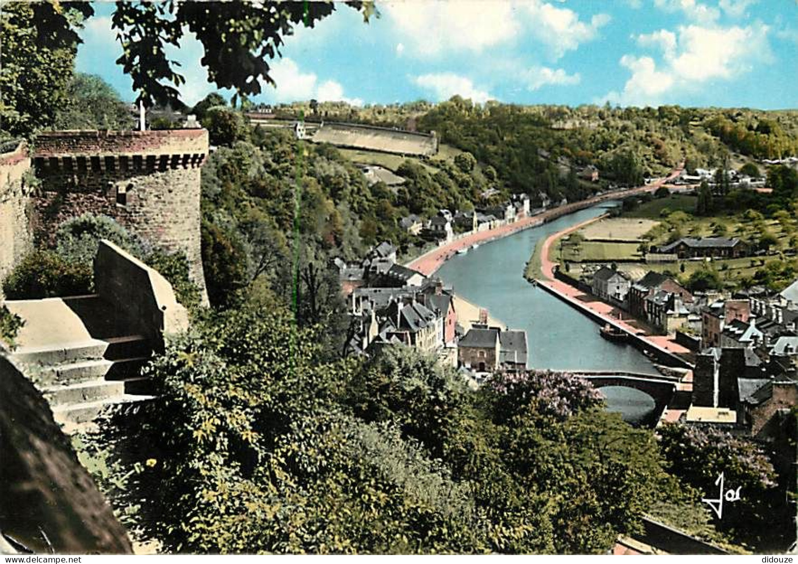 22 - Dinan - L'avancée De La Tour Sainte-Catherine Et Le Vieux Pont Sur La Rance - CPM - Voir Scans Recto-Verso - Dinan