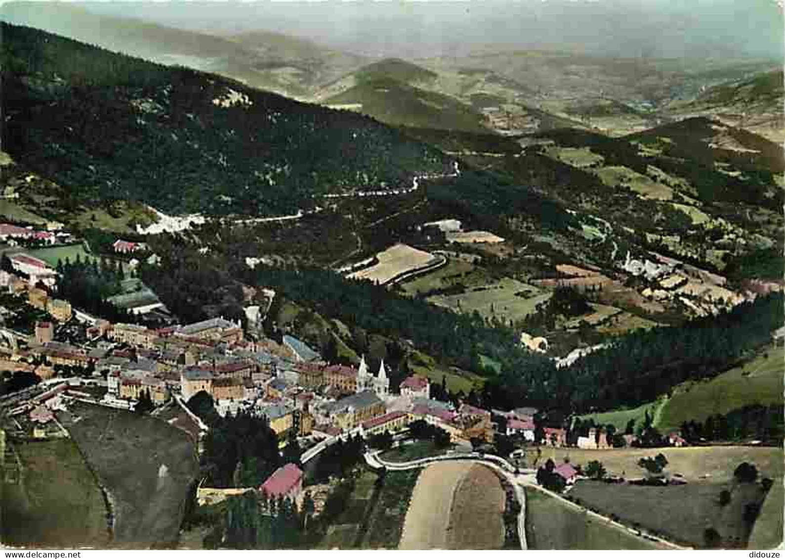 07 - La Louvesc - Vue Générale Aérienne - CPM - Voir Scans Recto-Verso - La Louvesc