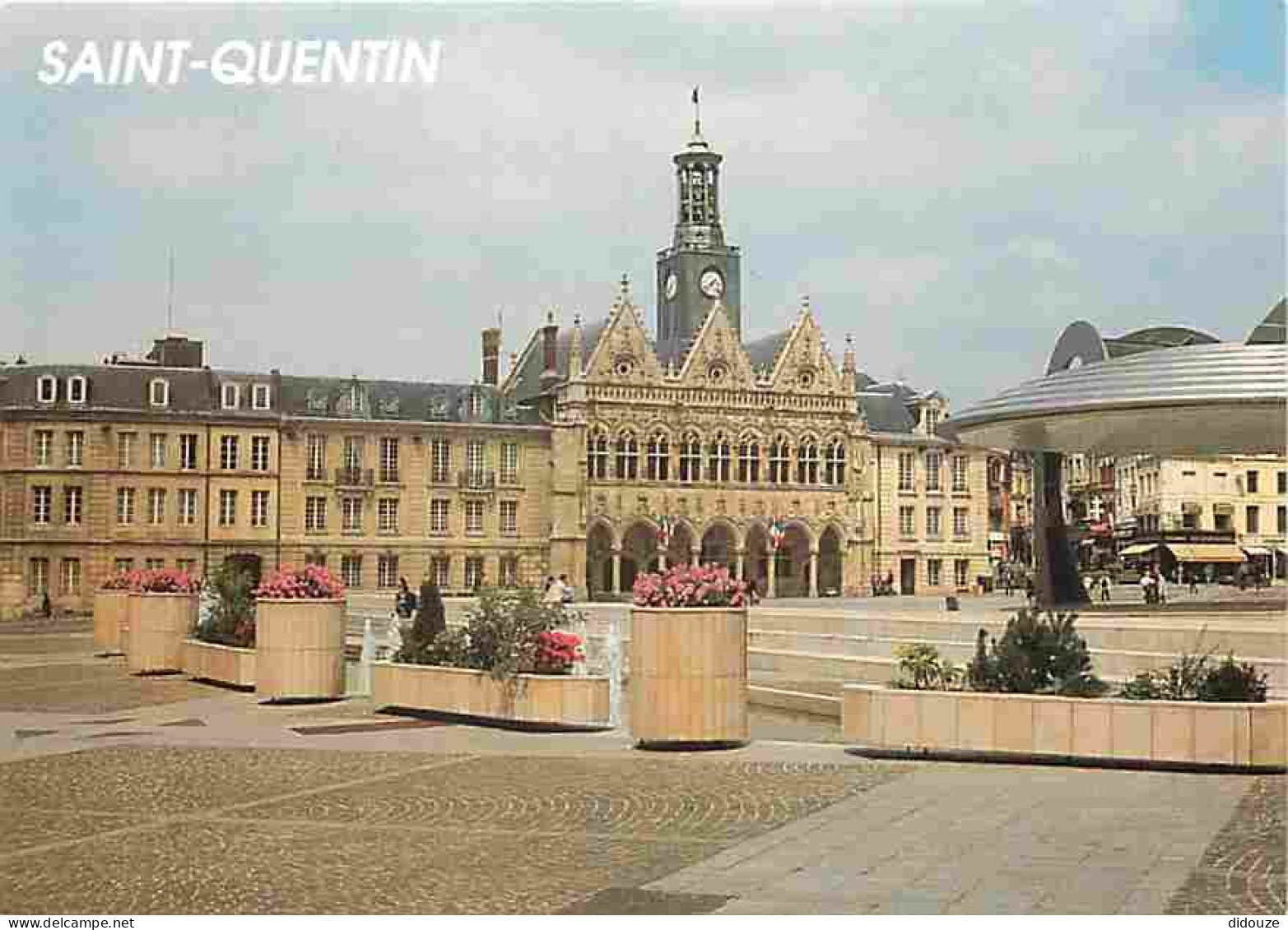 02 - Saint Quentin - Place De L'Hotel De Ville - Carte Neuve - CPM - Voir Scans Recto-Verso  - Saint Quentin