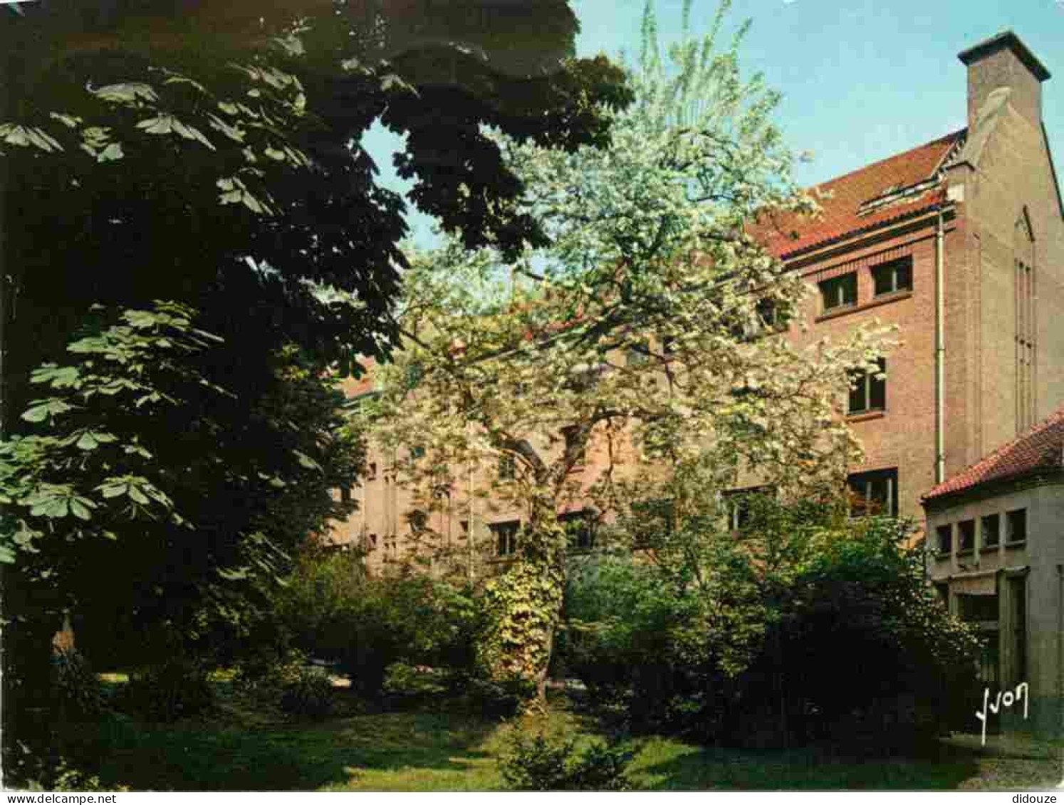 92 - Vanves - Le Jardin Des Hôtes Et Le Prieuré - CPM - Voir Scans Recto-Verso - Vanves