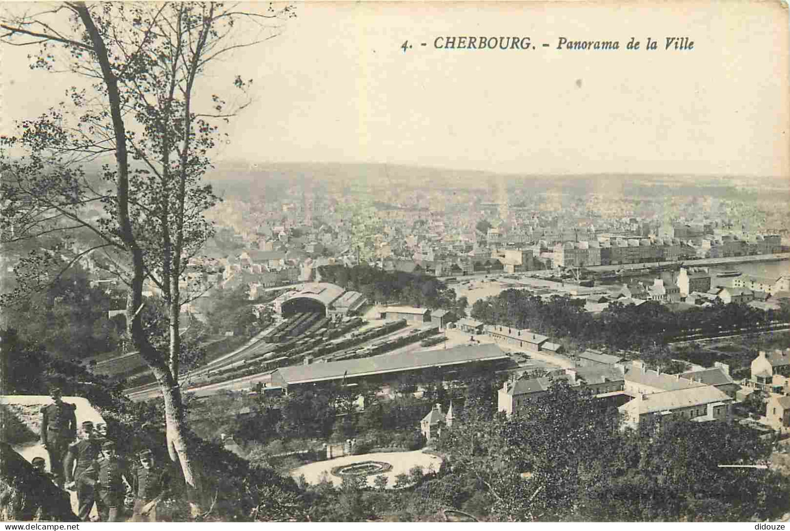 50 - Cherbourg - Panorama De La Ville - CPA - Voir Scans Recto-Verso - Cherbourg