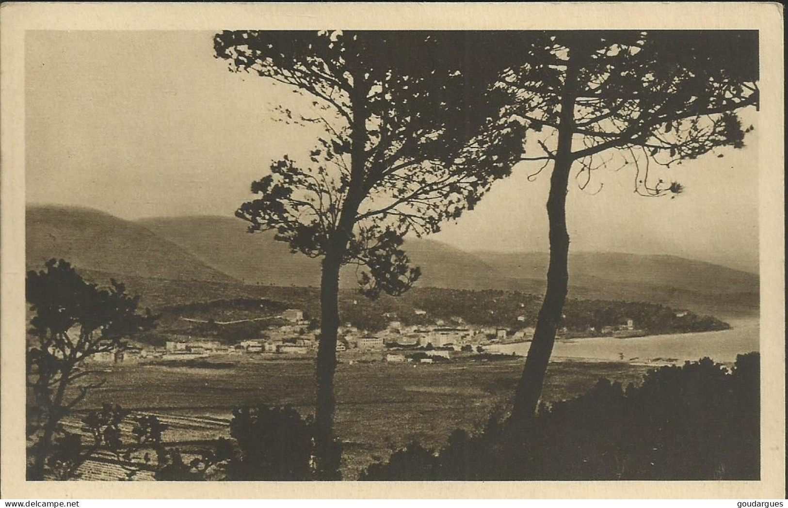 Corniche Des Maures - Le Lavandou - Vue Générale - (P) - Le Lavandou