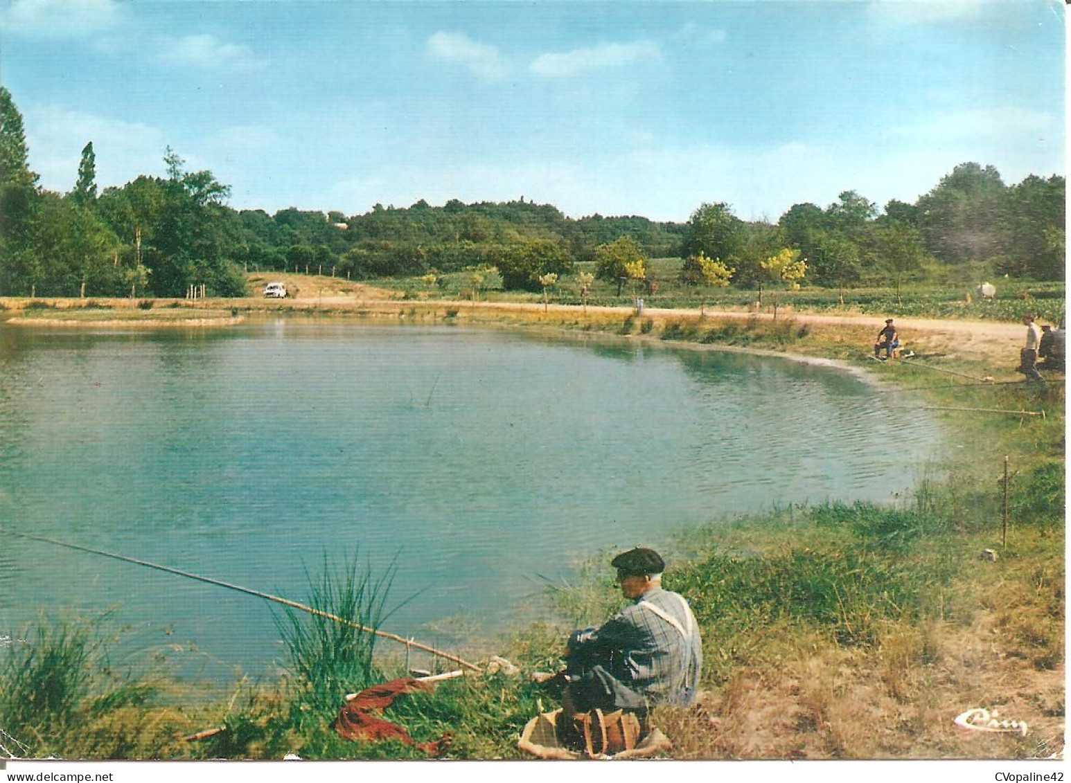 VAUX-en-COUHE (86) Le Plan D'Eau (Pêcheurs)  CPM  GF - Sonstige & Ohne Zuordnung